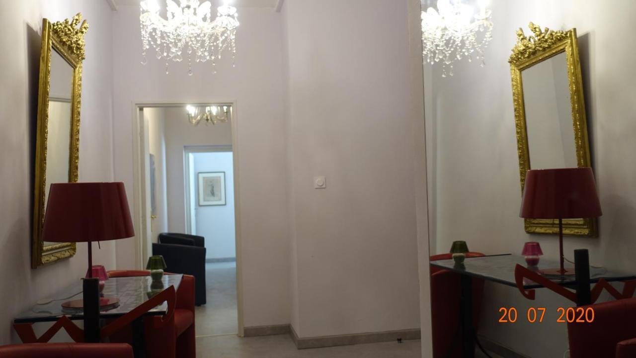 Au Coeur Des Lices *** Centre Historique Avignon Apartment ภายนอก รูปภาพ