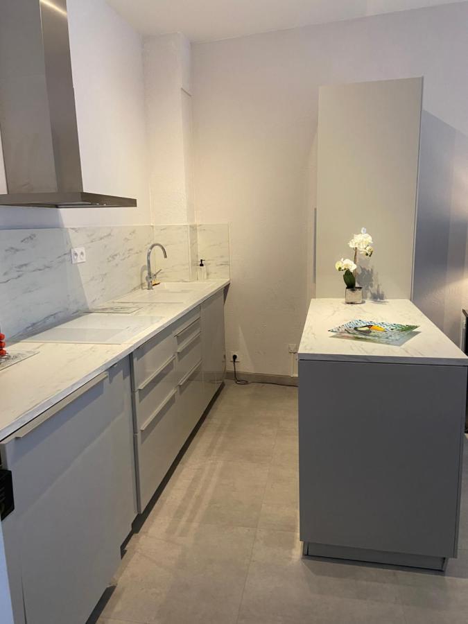 Au Coeur Des Lices *** Centre Historique Avignon Apartment ภายนอก รูปภาพ