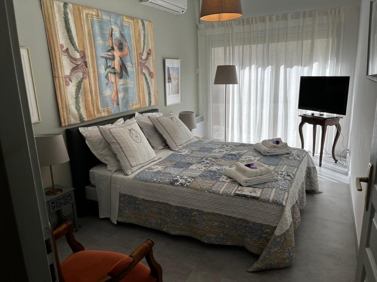Au Coeur Des Lices *** Centre Historique Avignon Apartment ภายนอก รูปภาพ