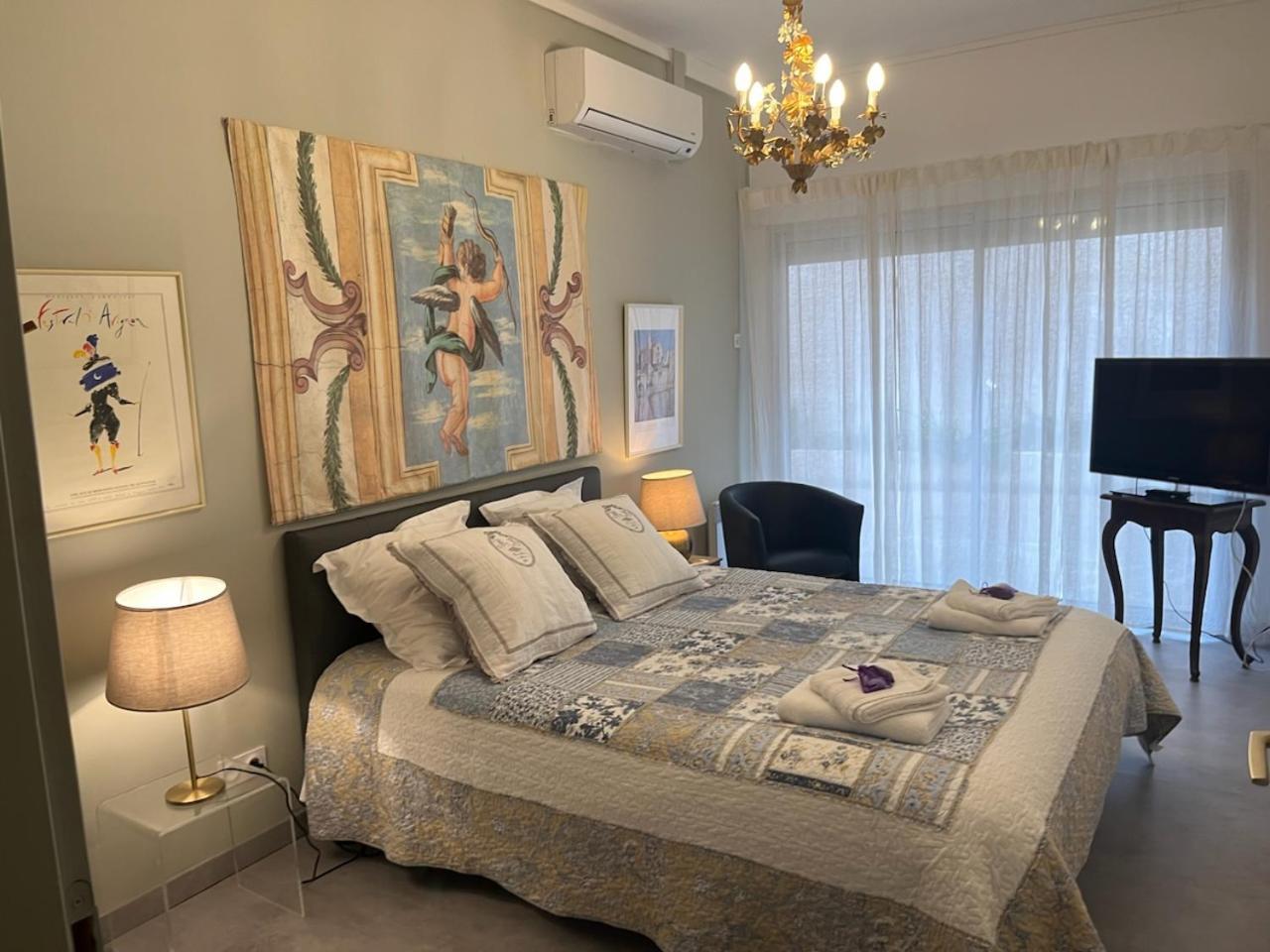 Au Coeur Des Lices *** Centre Historique Avignon Apartment ภายนอก รูปภาพ