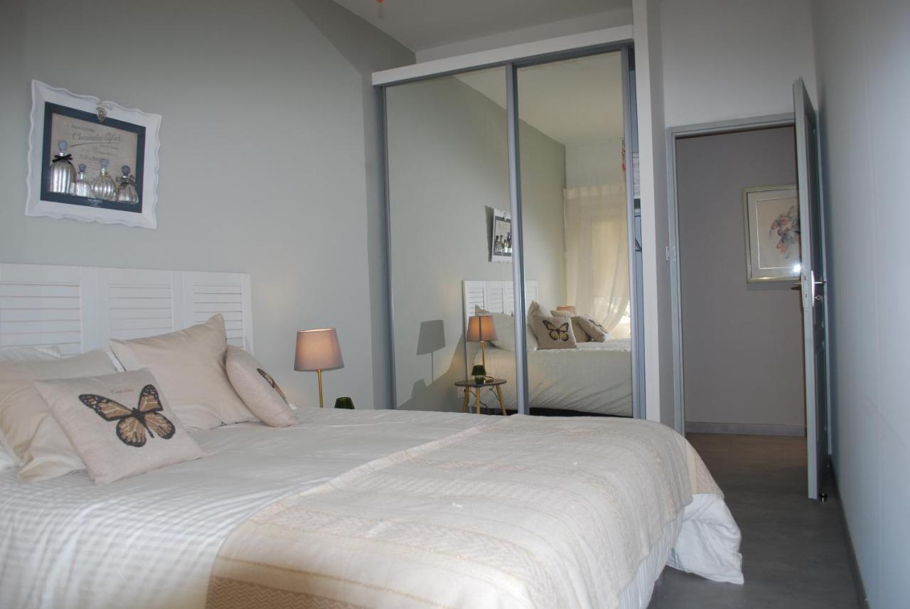 Au Coeur Des Lices *** Centre Historique Avignon Apartment ภายนอก รูปภาพ